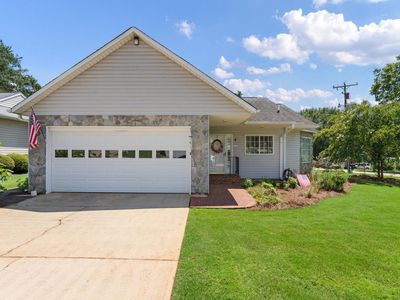 2 Anniston Way