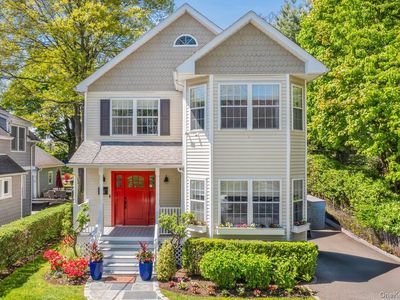 34 Davis Avenue