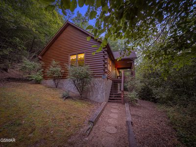 706 Falcons Nest Way