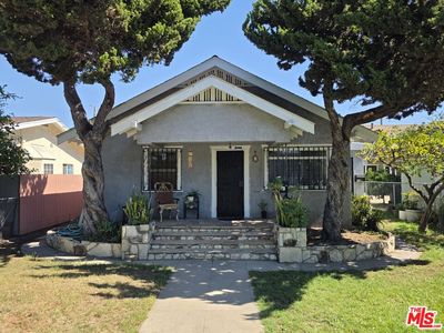 2470 Pasadena Ave