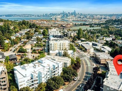 3221 SW Avalon Way #413