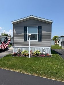 33 Castle Dr