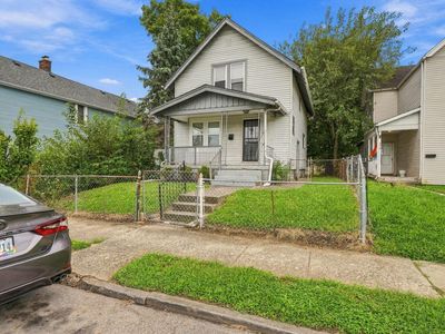 771 Campbell Ave