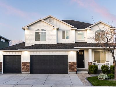92 N Eden Way