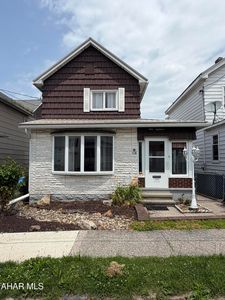 918 Sonman Ave