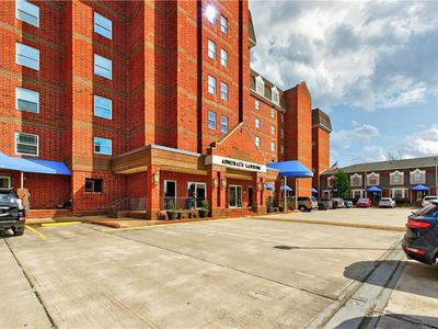 475 Water St APT 806