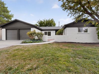 11224 Nassau Dr NE