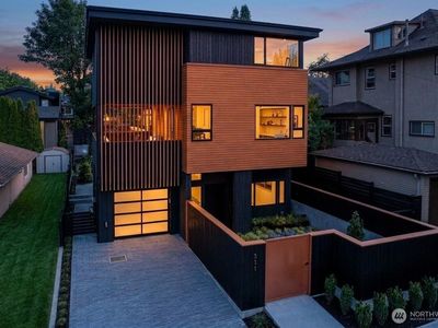 311 NE 59th Street