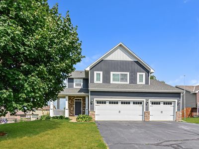 Property at 820 10th Ave NE, Lonsdale, MN