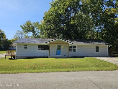 321 N Dunlap Ave