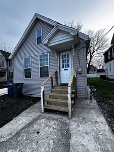 34 Camp St