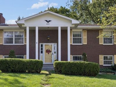 8001 Trendwood Dr