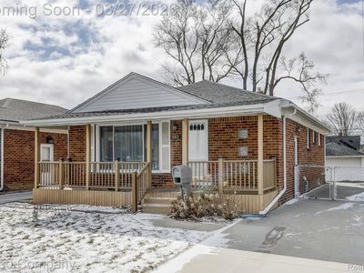 503 W Elmwood Ave