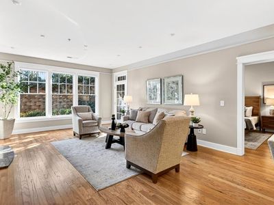 273 12th St NE Unit 110