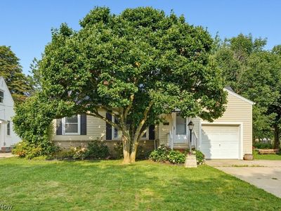 Property at 1628 Parker Dr, Mayfield Heights, OH
