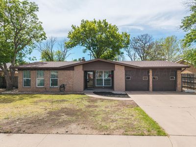 1204 NE 4th St