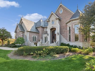 1051 Oakmont Ct