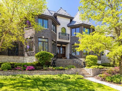 17 Ambriance Dr