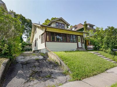 35 Midvale Ter