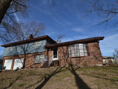 713 E Meadowlark Circle