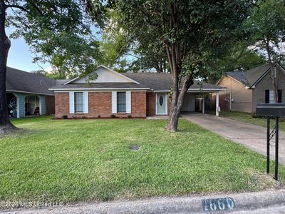 1660 Ravenwood Ln