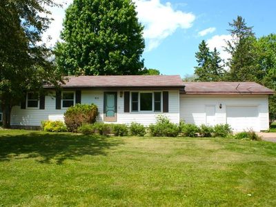 611 Riverside Circle