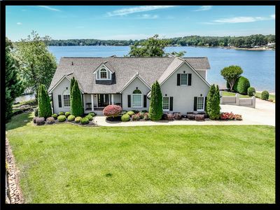 190 Walker Point