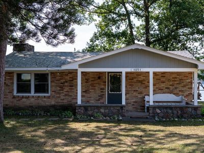 1051 N Crooked Lake Dr