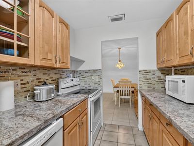 867 North Dr APT B