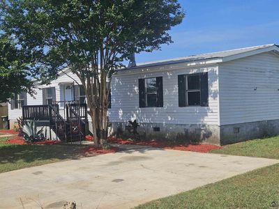 302 Waverly Ln