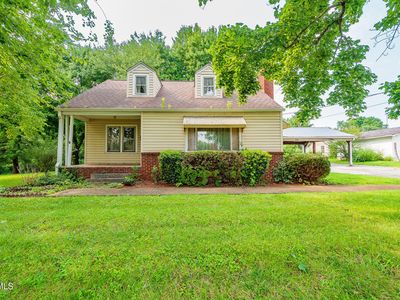 221 Bent St
