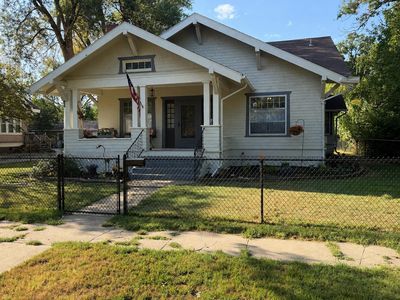 535 W 5th St