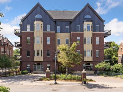 301 Clifton Ave APT 1H