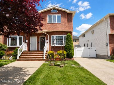 111 Burgher Ave