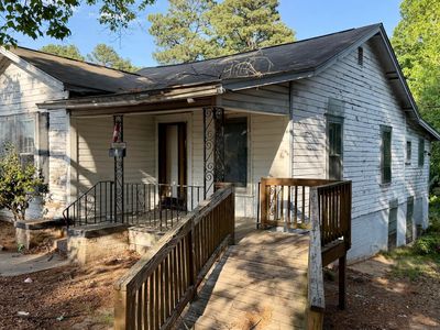 1106 N Guthrie Ave