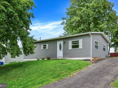 1257 Dauphin Pl