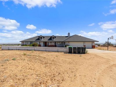 8441 Sierra Vista Rd