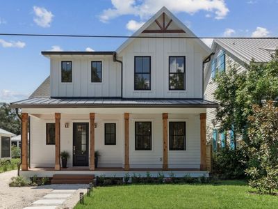 1114 White St