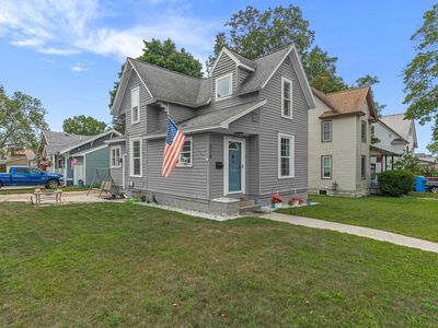 328 Howard St
