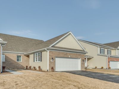 Property at 1076 Freedom Rd, Elburn, IL