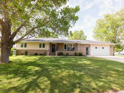 1411 Centennial Dr