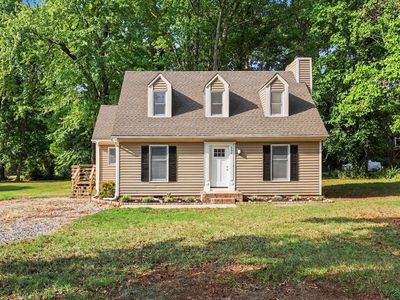 930 Meadowbrook Dr