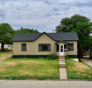 1704 5th Ave