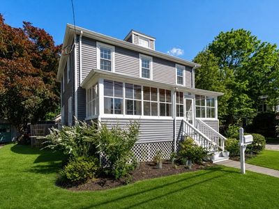 128 Pleasant St