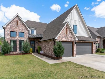 12033 S 68th East Ave