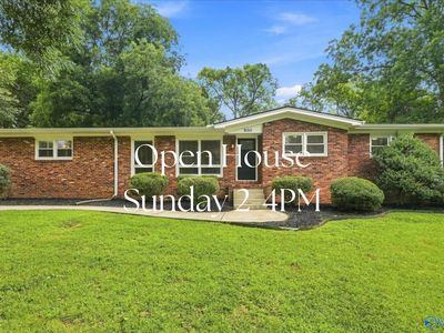 9011 Valley View Dr SE
