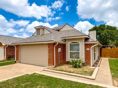 2105 Glen Heights Dr