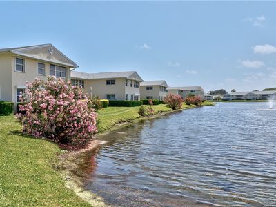 605 W Lake Jasmine Cir APT 205