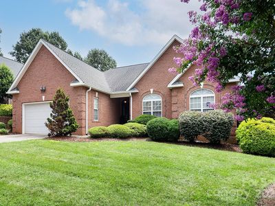122 Hazeltine Ct