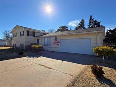 2501 6th Ave
